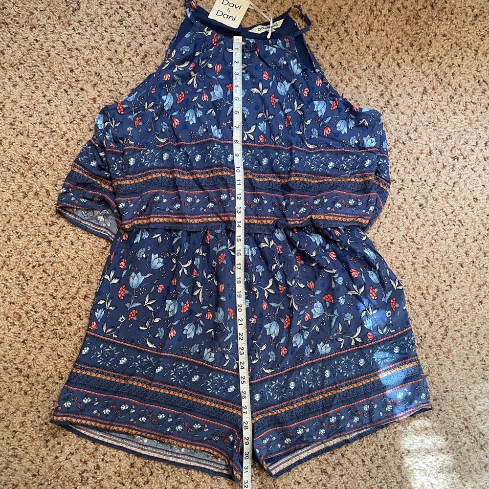 NWT Romper - Picture 7 of 8